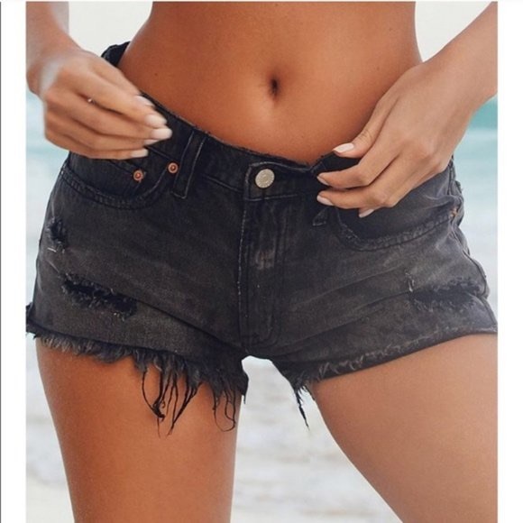 Urban Outfitters Shorts - Picture 2 of 3